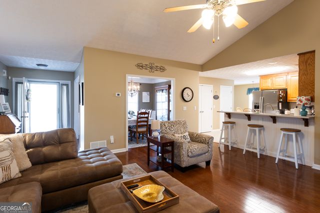 164 Laurel Lane, Social Circle, GA 30025