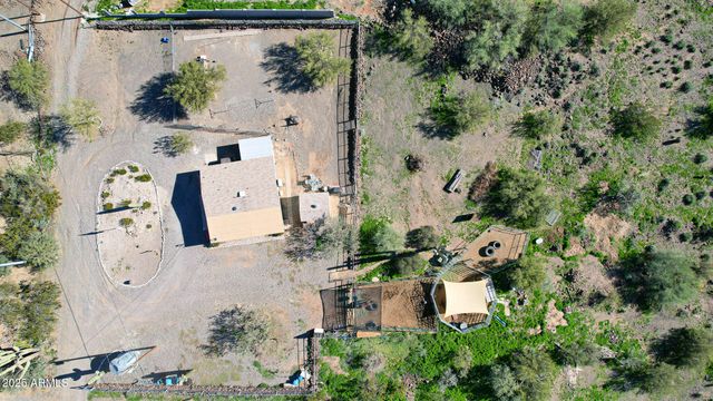 48624 N 3RD Avenue, New River, AZ 85087