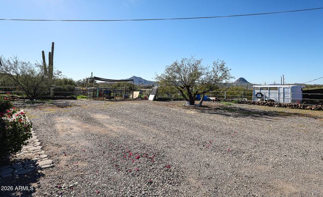 48624 N 3RD Avenue, New River, AZ 85087