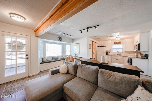 48624 N 3RD Avenue, New River, AZ 85087