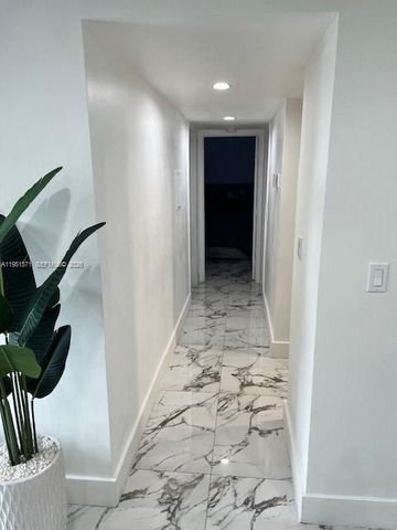 854 NW 87th Ave 405, Miami, FL 33172