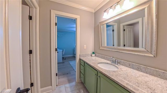 5629 Cedarmere Drive, Winston-salem, NC 27106