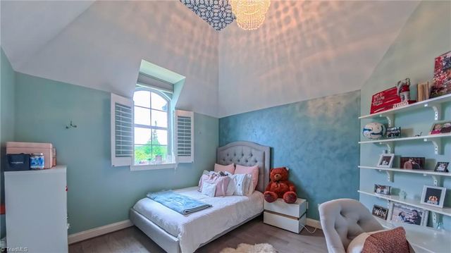 5629 Cedarmere Drive, Winston-salem, NC 27106