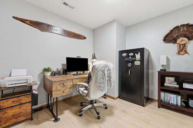 4763 Clock Tower Lane S, Fargo, ND 58104
