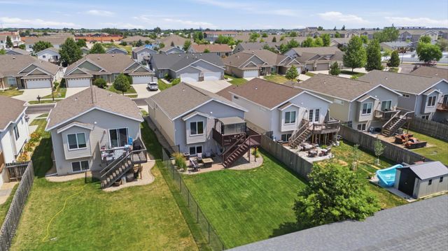 4763 Clock Tower Lane S, Fargo, ND 58104