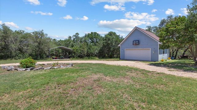689 Abels Way, Canyon Lake, TX 78133
