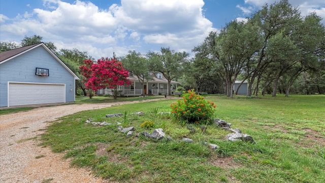 689 Abels Way, Canyon Lake, TX 78133