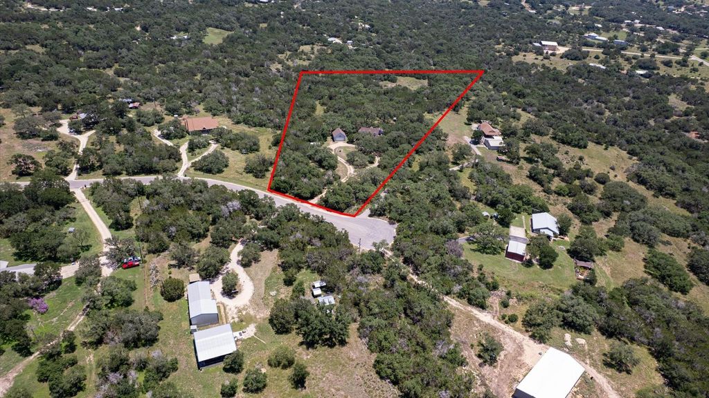 689 Abels Way, Canyon Lake, TX 78133