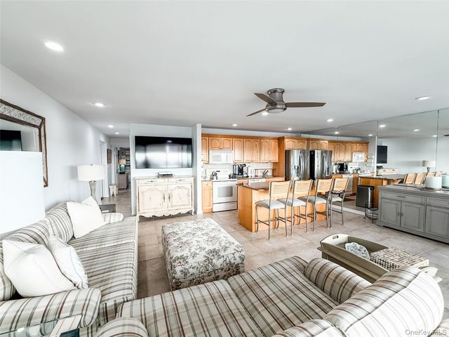261 Dune Road, Westhampton Beach, NY 11978