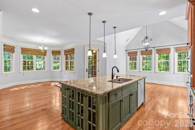 164 Bayberry Creek Circle, Mooresville, NC 28117