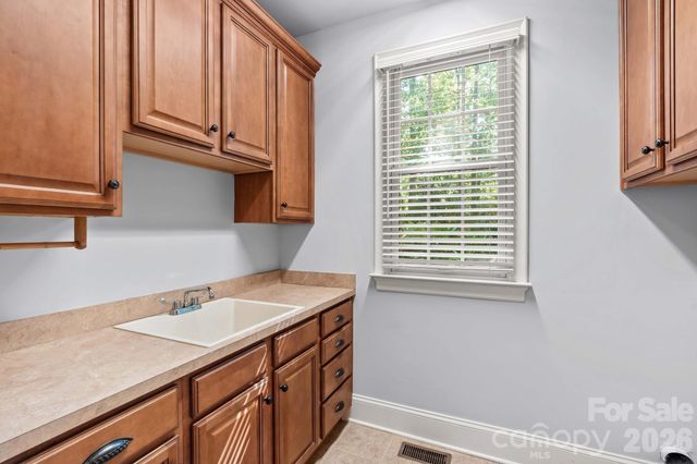 164 Bayberry Creek Circle, Mooresville, NC 28117