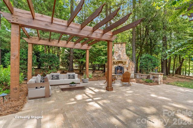 164 Bayberry Creek Circle, Mooresville, NC 28117