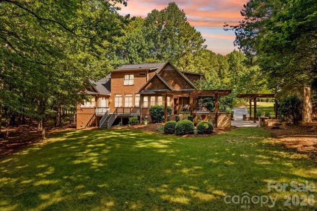 164 Bayberry Creek Circle, Mooresville, NC 28117