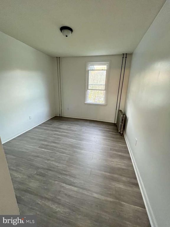 Image 12 of property listing at 136 WAVERLY ST, Westernport, MD 21562