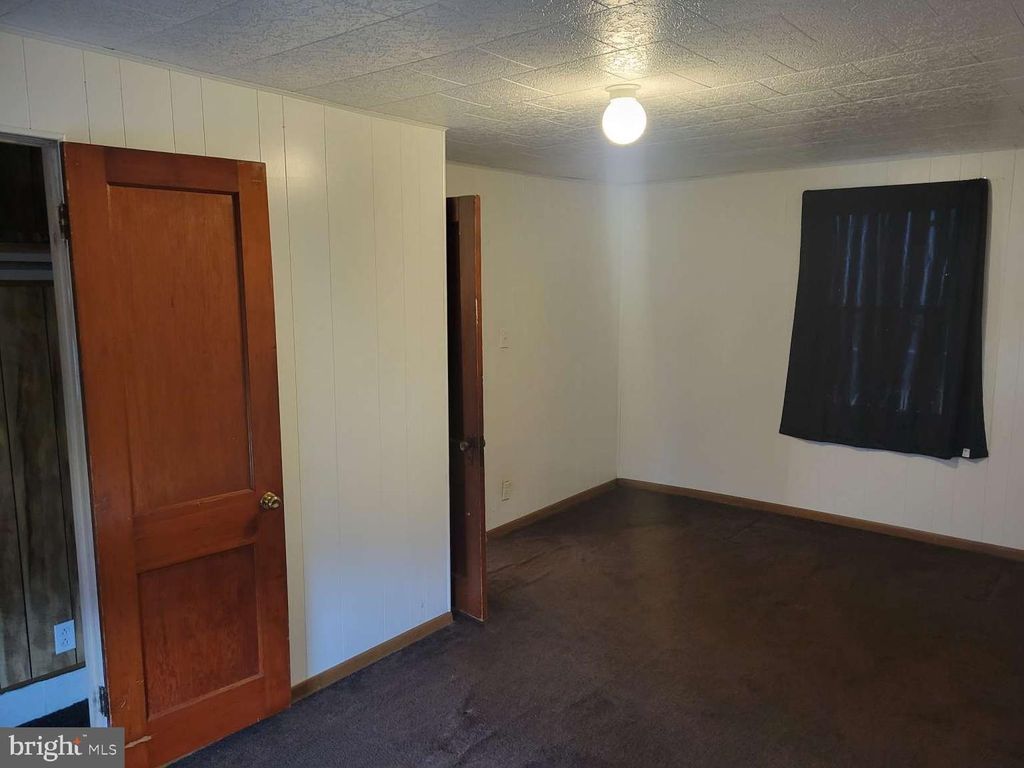 Image 24 of property listing at 136 WAVERLY ST, Westernport, MD 21562
