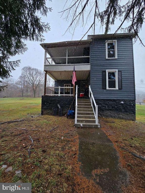 Image 4 of property listing at 136 WAVERLY ST, Westernport, MD 21562