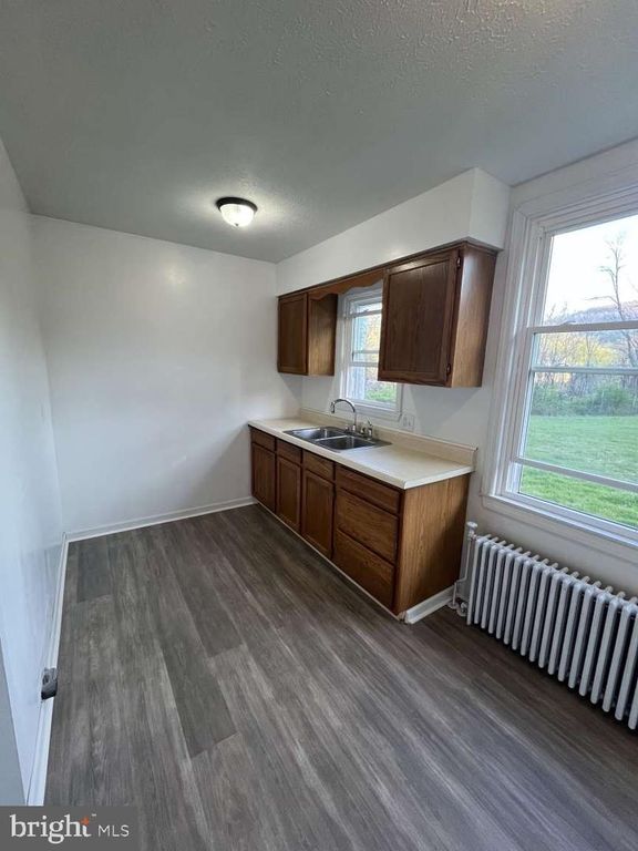 Image 9 of property listing at 136 WAVERLY ST, Westernport, MD 21562
