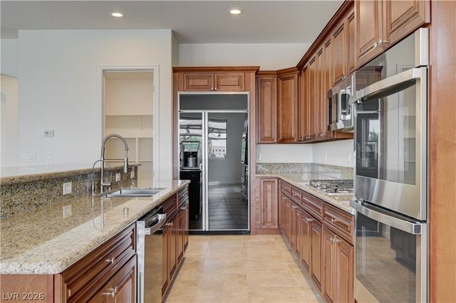 5532 Collier Hills Street, Las Vegas, NV 89149