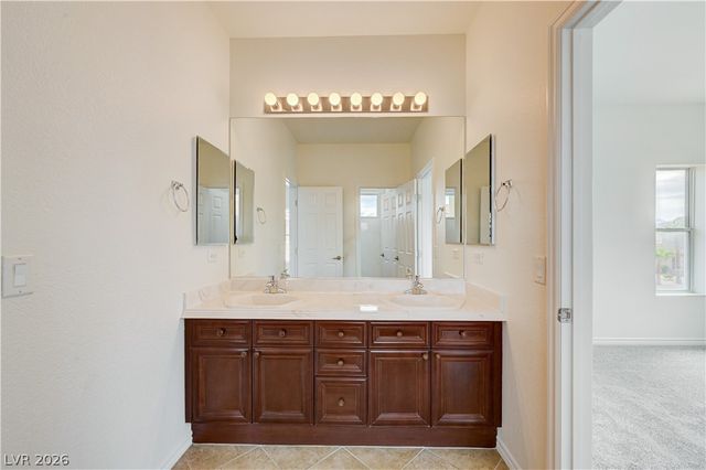 5532 Collier Hills Street, Las Vegas, NV 89149