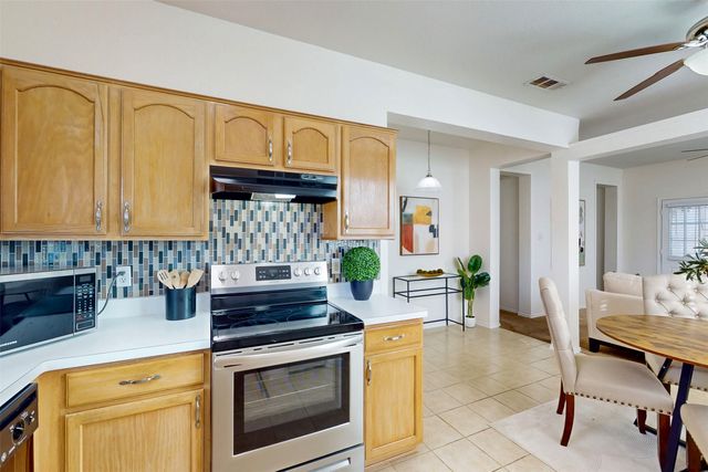 1021 Buffalo Springs Drive, Fort Worth, TX 76140