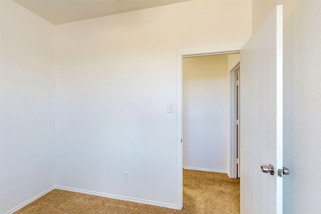 1021 Buffalo Springs Drive, Fort Worth, TX 76140