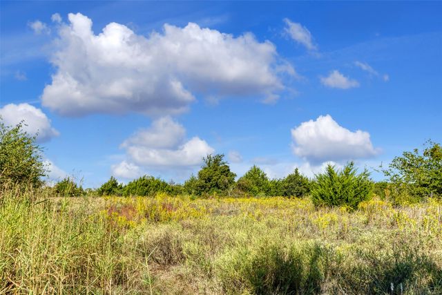 1021 Buffalo Springs Drive, Fort Worth, TX 76140