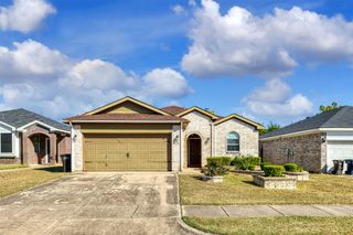 1021 Buffalo Springs Drive, Fort Worth, TX 76140
