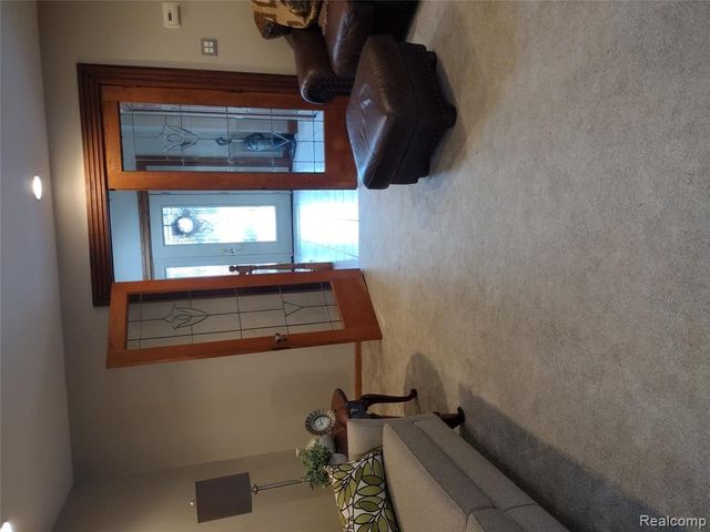 15537 Valerie Drive, Macomb, MI 48044