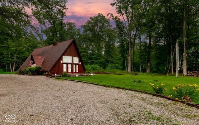 11128 E Sycamore Street, Seymour, IN 47274