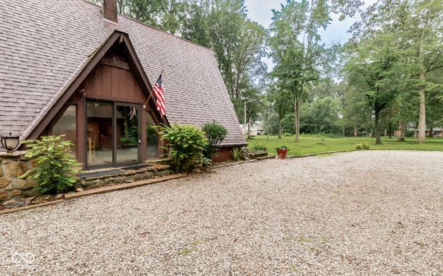 11128 E Sycamore Street, Seymour, IN 47274