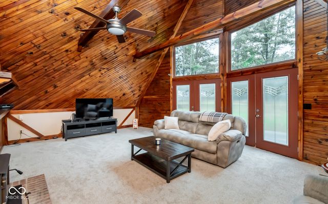 11128 E Sycamore Street, Seymour, IN 47274