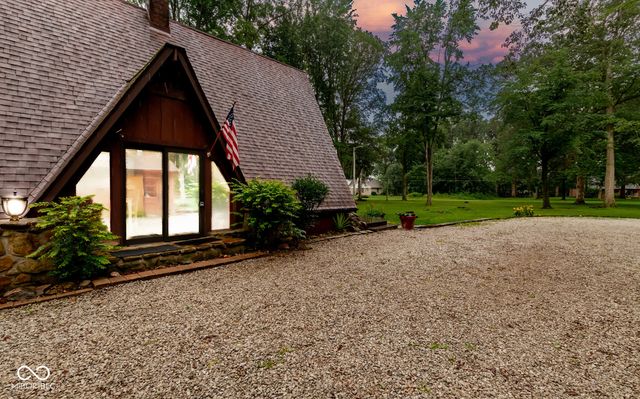 11128 E Sycamore Street, Seymour, IN 47274