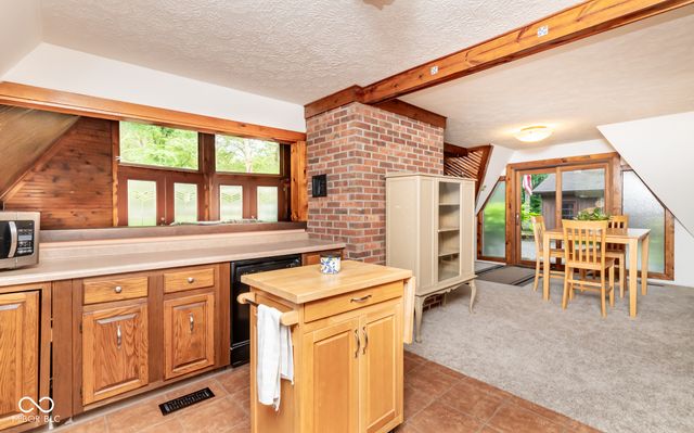 11128 E Sycamore Street, Seymour, IN 47274