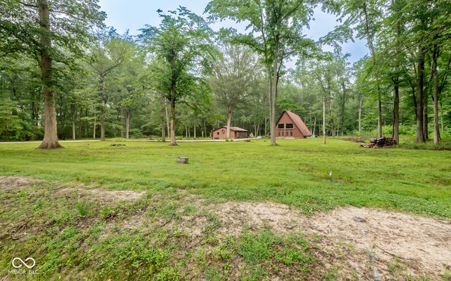 11128 E Sycamore Street, Seymour, IN 47274