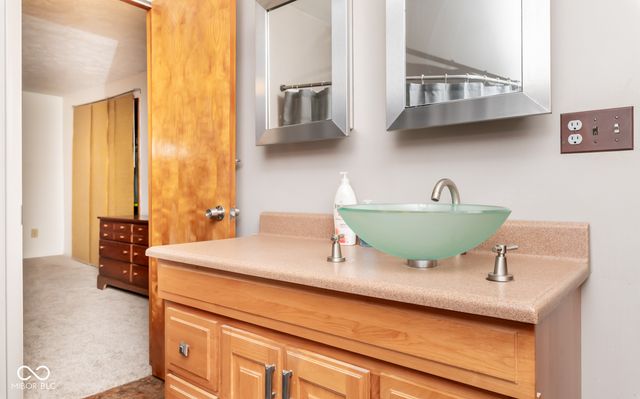 11128 E Sycamore Street, Seymour, IN 47274