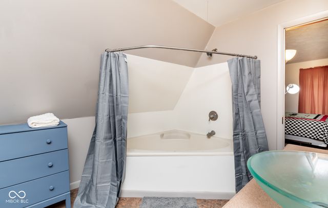 11128 E Sycamore Street, Seymour, IN 47274