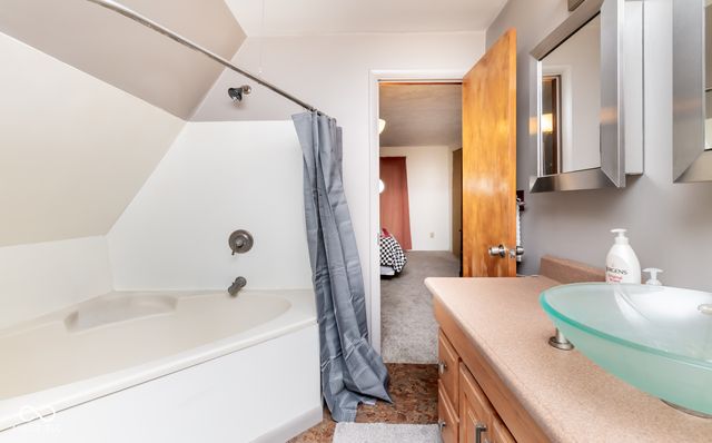 11128 E Sycamore Street, Seymour, IN 47274