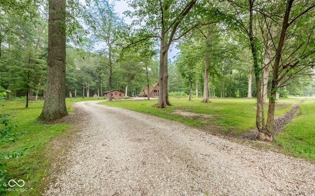 11128 E Sycamore Street, Seymour, IN 47274