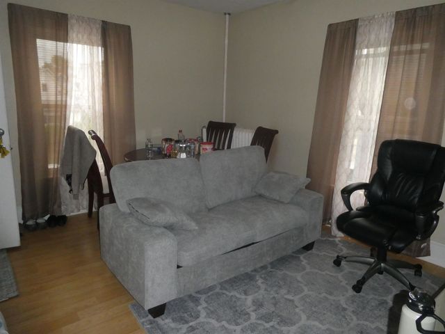 373 LAKE Avenue, Manchester, NH 03103