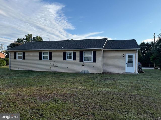 1351 S DUKE ST, Palmyra, PA 17078