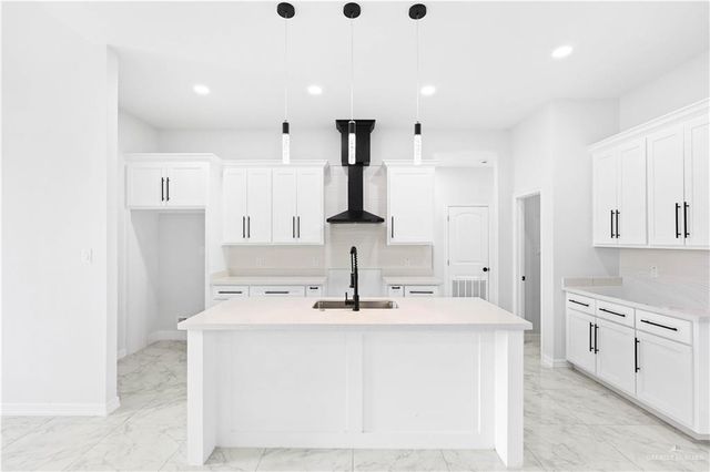 830 Beanka Drive, La Feria, TX 78559