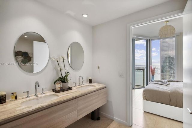 2900 NE 7th Ave 4208, Miami, FL 33137