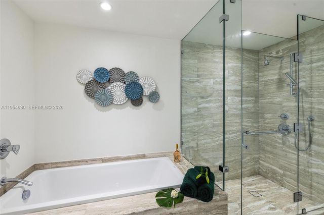 2900 NE 7th Ave 4208, Miami, FL 33137