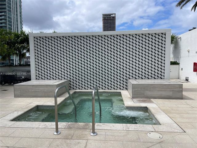 2900 NE 7th Ave 4208, Miami, FL 33137