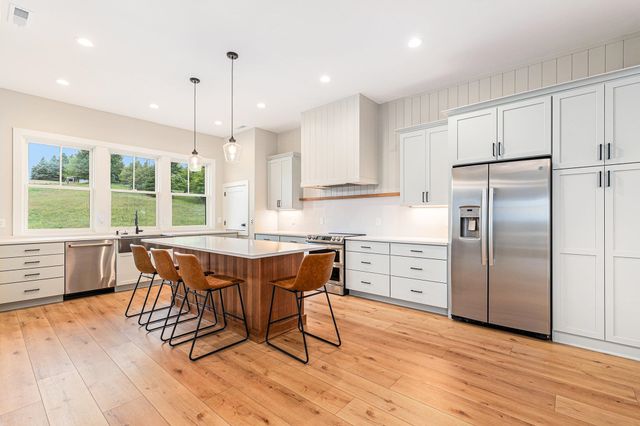 6424 Brackett Road, Williamsburg, MI 49690