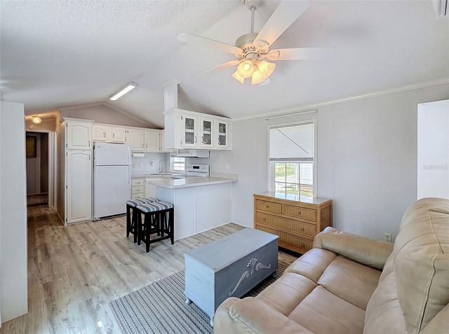 2092 CULBREATH ROAD A42, Brooksville, FL 34602