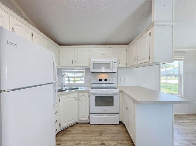 2092 CULBREATH ROAD A42, Brooksville, FL 34602