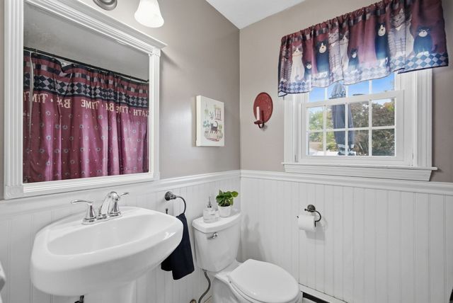 24 Sedgelia Street, Springfield, MA 01104