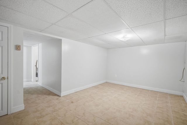 24 Sedgelia Street, Springfield, MA 01104