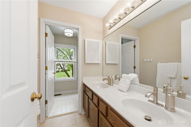 7248 Glenn Moor Drive, West Chester, OH 45069
